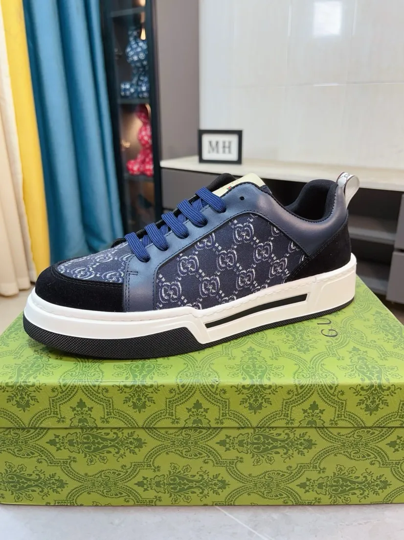 Men's shoes 💰420🌹🌹[GUCCI] Gucci's new lace-up casual men's shoes are on the market first, and the materials and workmanship are superior to all versions on the market. The highest quality shipped first-layer cowhide with imported original perforated materials➕genuine leather lining, privately molded soft outsole, high foot comfort, imported special materials highlight the brand's unique charm, high-end customization 38-44